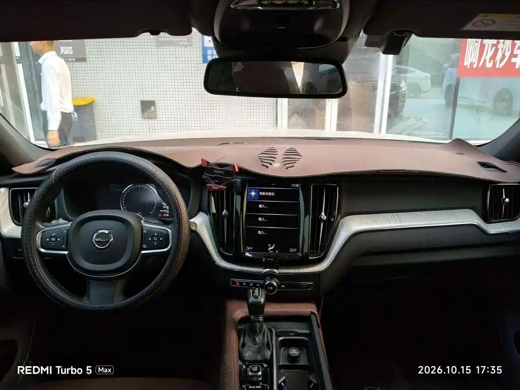 Volvo XC60 — миниатюра 5