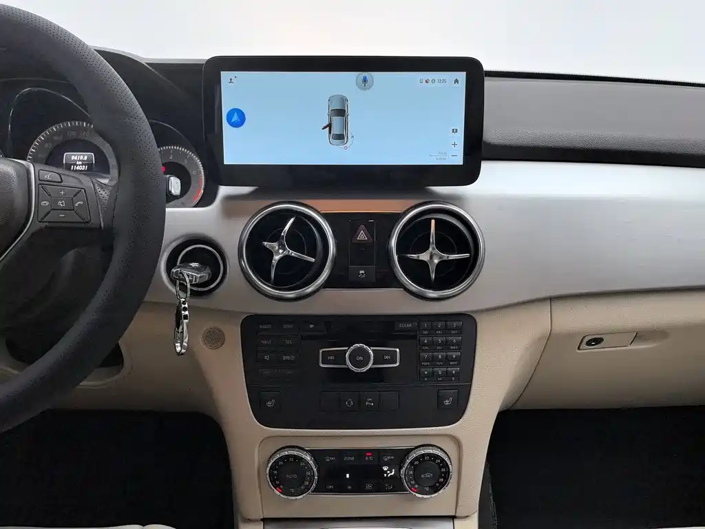 Mercedes-Benz GLK-Class — миниатюра 12