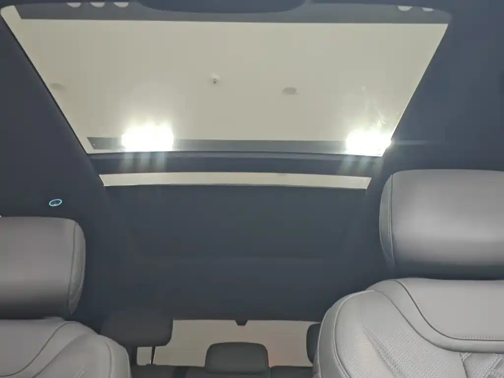 BYD L DM-i — миниатюра 5