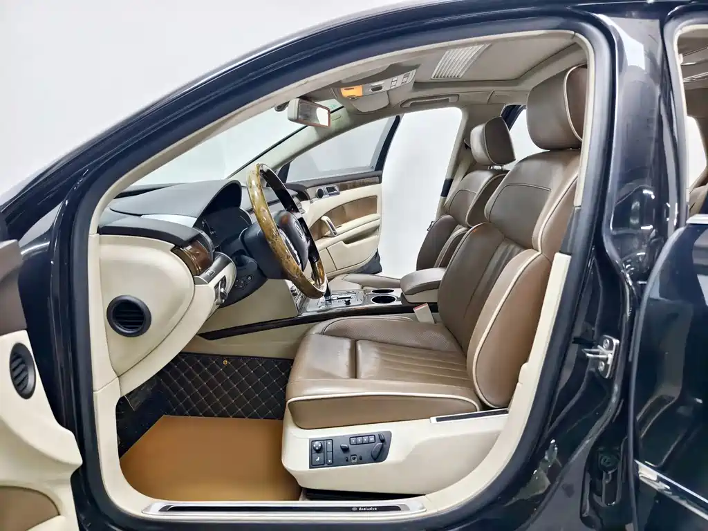Volkswagen Phaeton — миниатюра 10