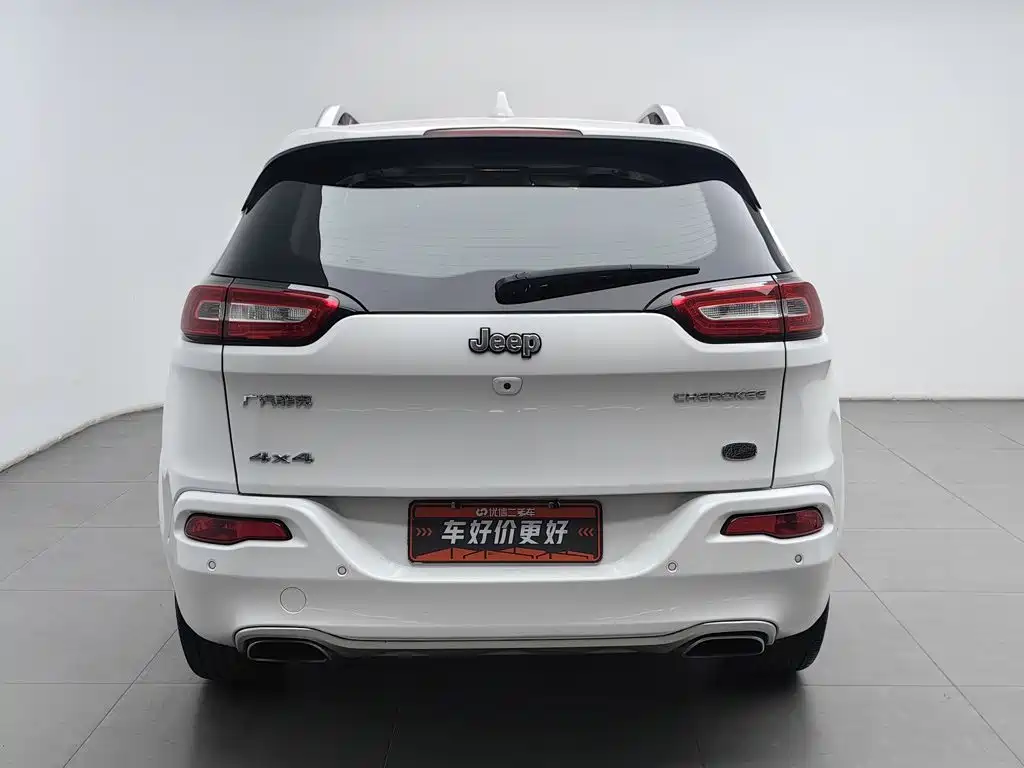 Jeep Cherokee — миниатюра 4