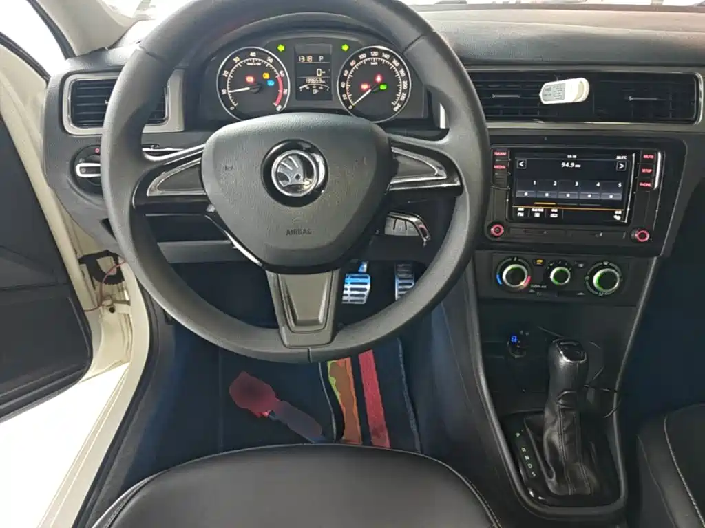 Skoda Rapid Spaceback — миниатюра 11