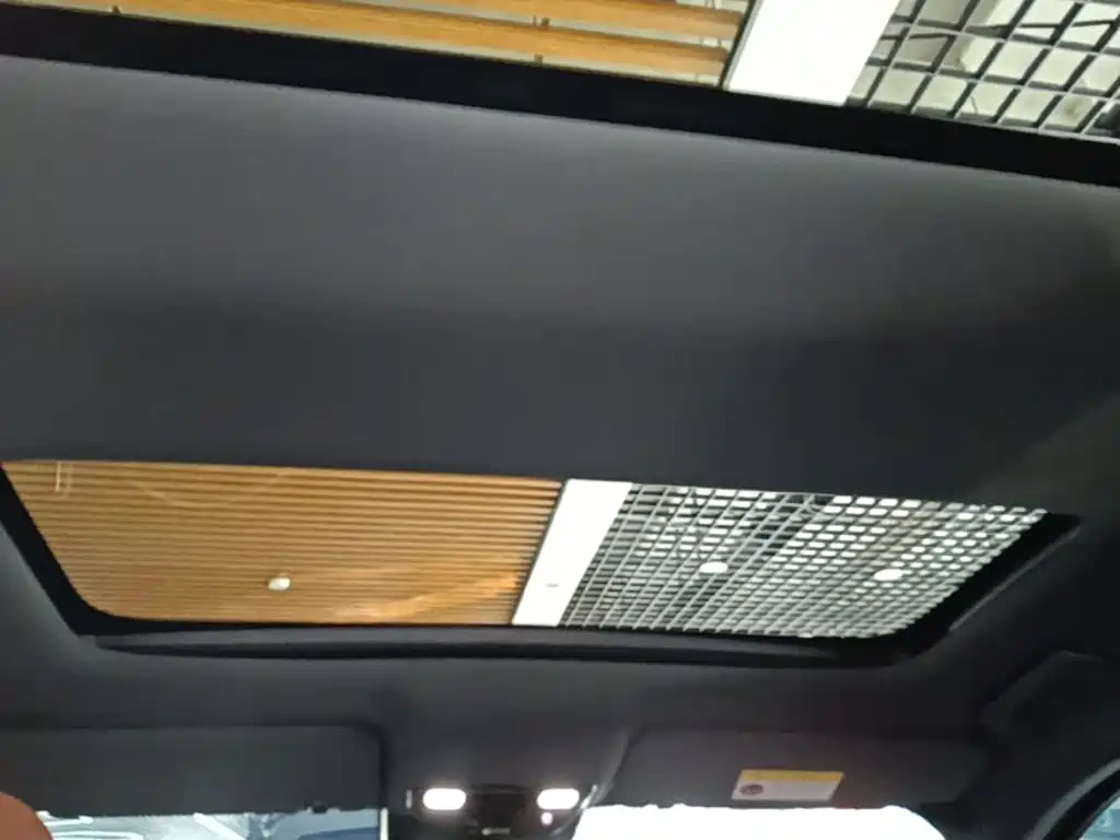 Li Auto Li L8 — миниатюра 18
