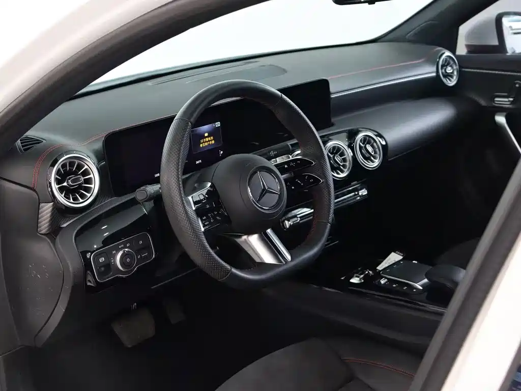 Mercedes-Benz A-Class — миниатюра 19