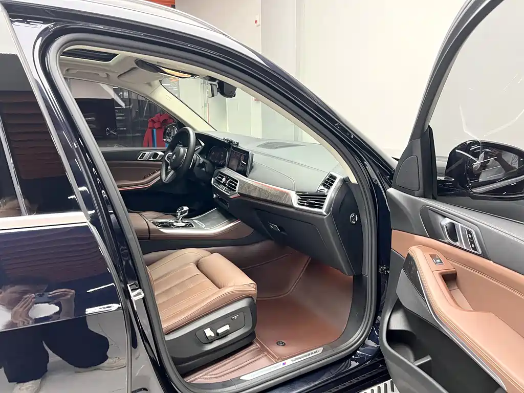 BMW X5 (Import) — миниатюра 9