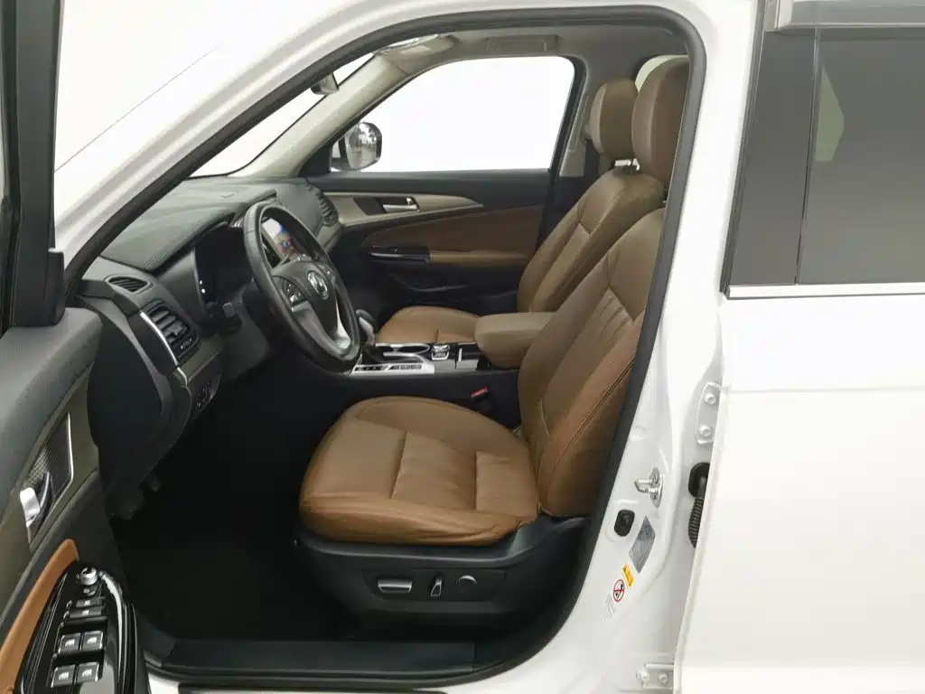 Changan CS95 — миниатюра 10