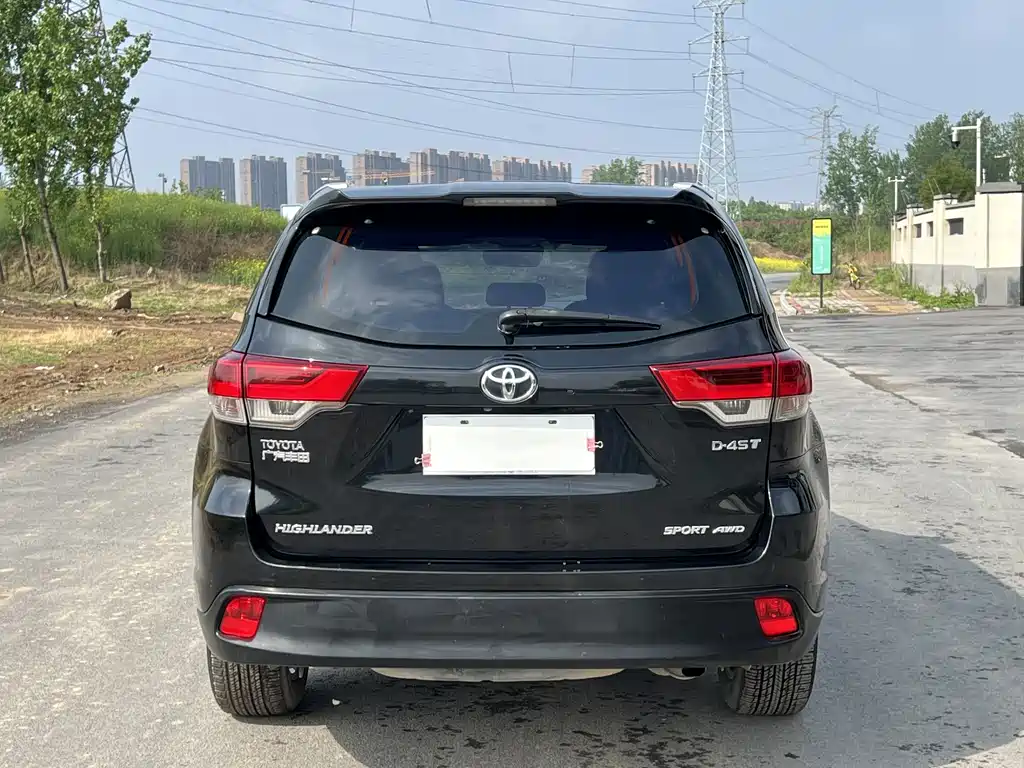 Toyota Highlander — миниатюра 6