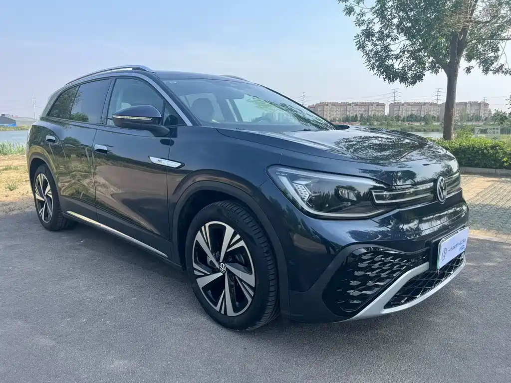 VOLKSWAGEN ID.6 CROZZ