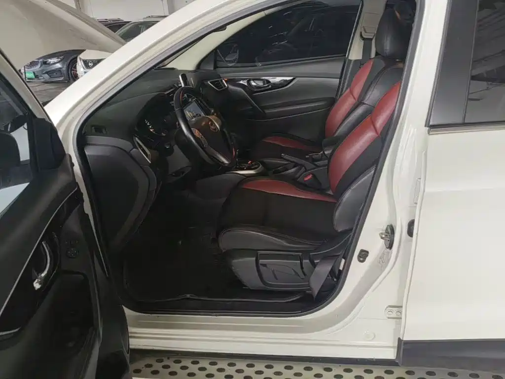 Nissan Qashqai — миниатюра 19