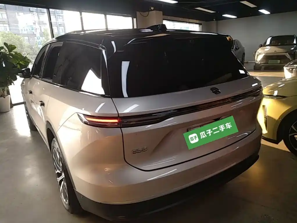 NIO ES8 — миниатюра 5