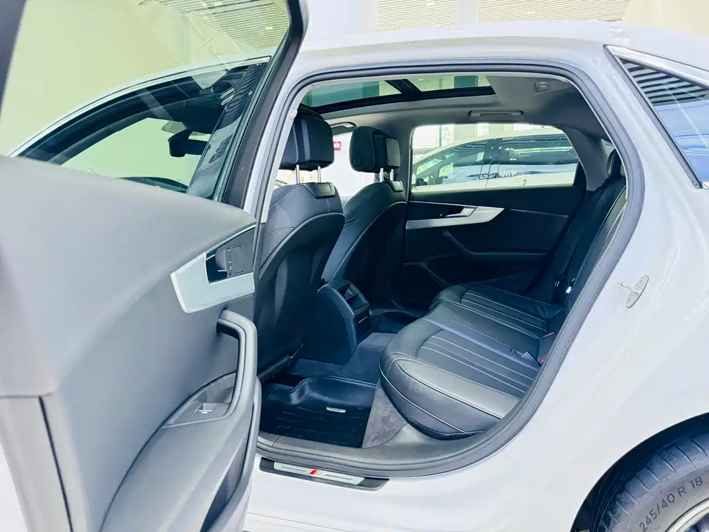 Audi A4L — миниатюра 7