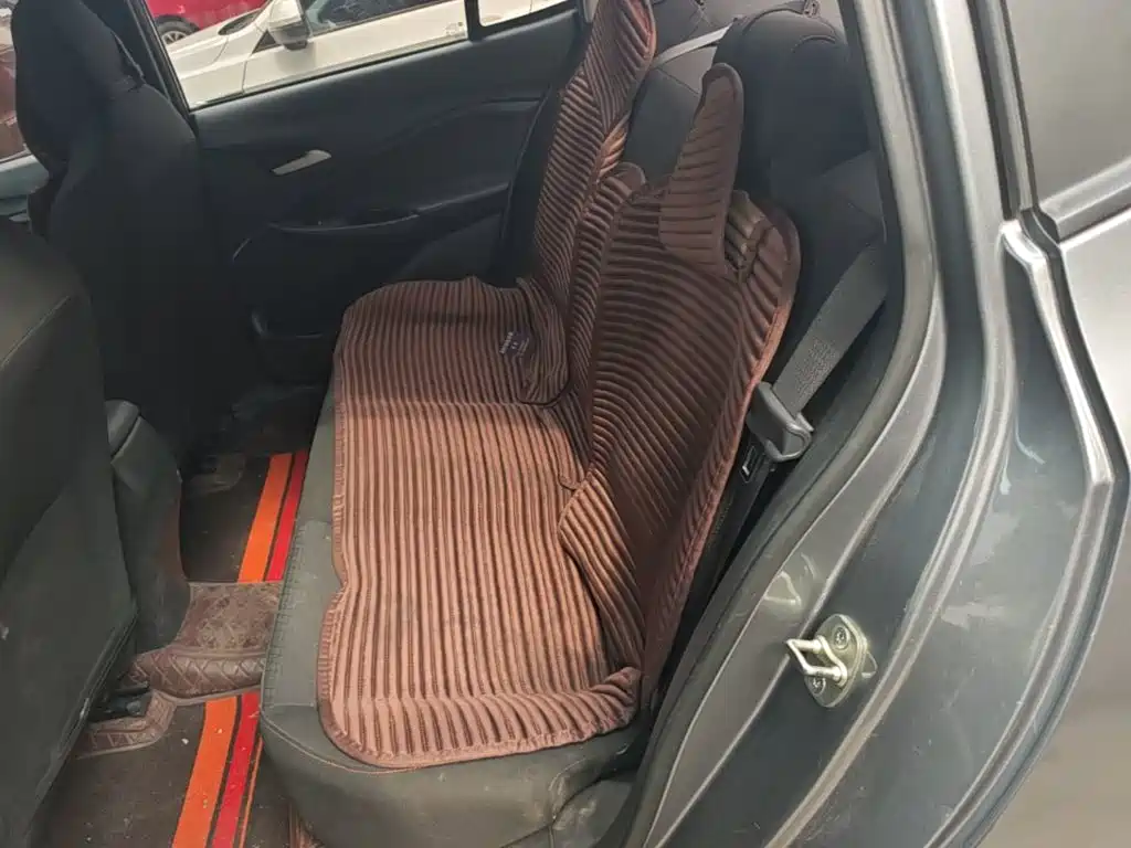 Chevrolet Cavalier — миниатюра 17