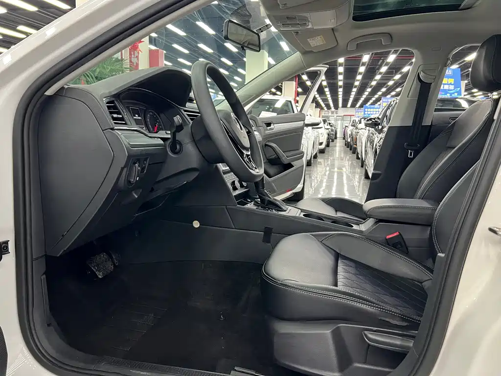 Volkswagen Lamando — миниатюра 4