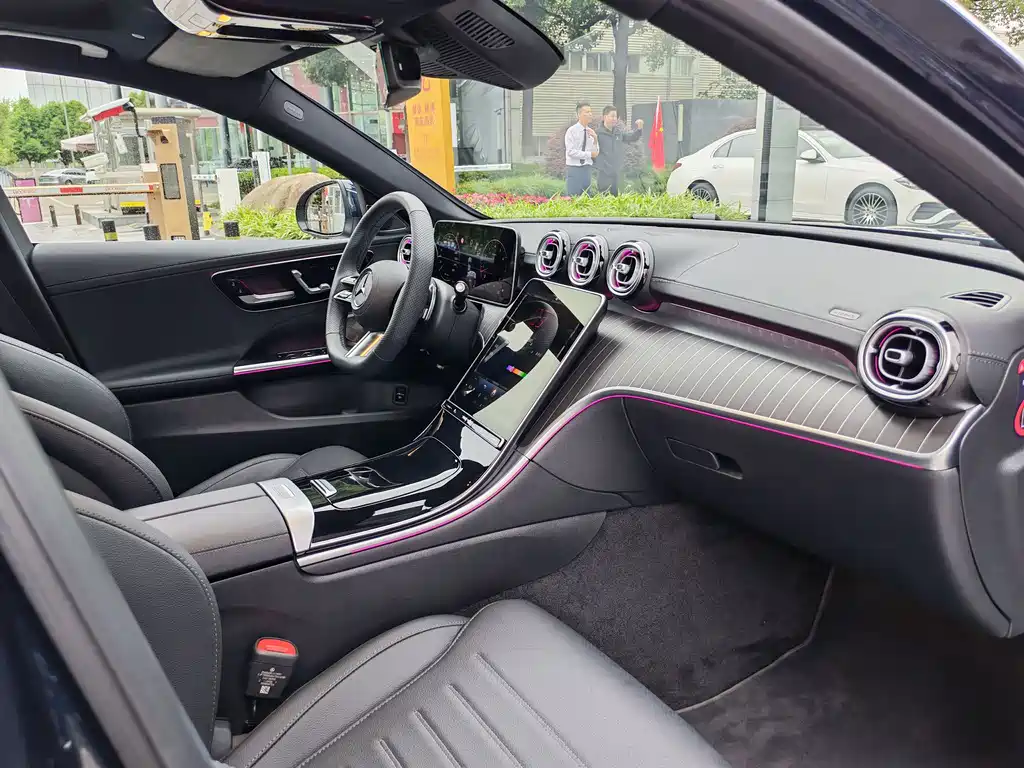 Mercedes-Benz C-Class — миниатюра 30