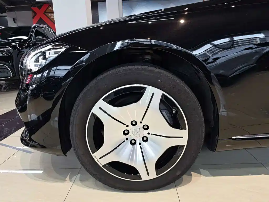 Mercedes-Benz S-Class — миниатюра 10