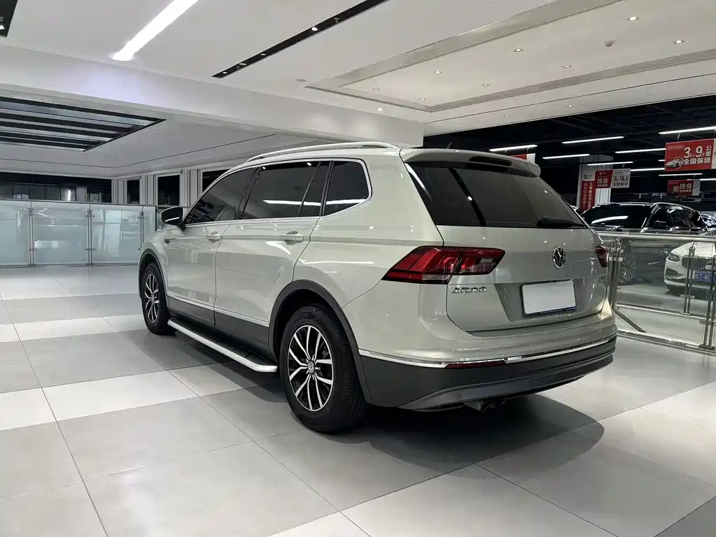 Volkswagen Tiguan L — миниатюра 17