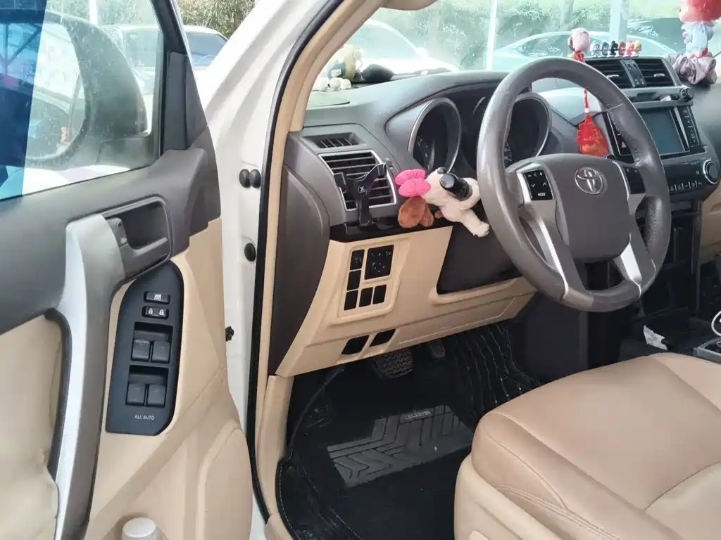 Toyota Prado — миниатюра 17
