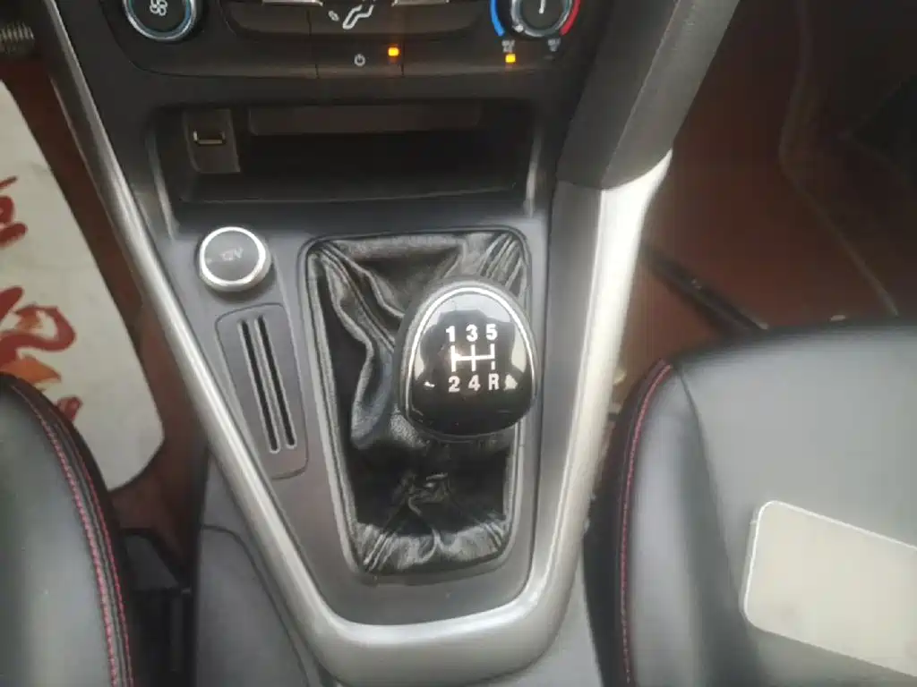 Ford Focus — миниатюра 14