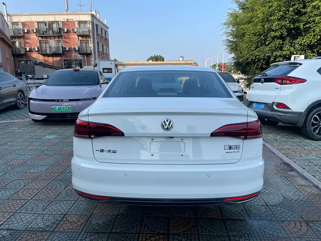 Volkswagen Bora — миниатюра 14