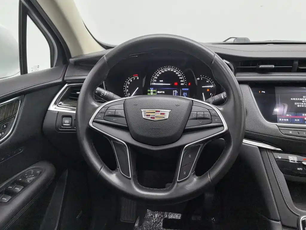 Cadillac XT5 — миниатюра 11