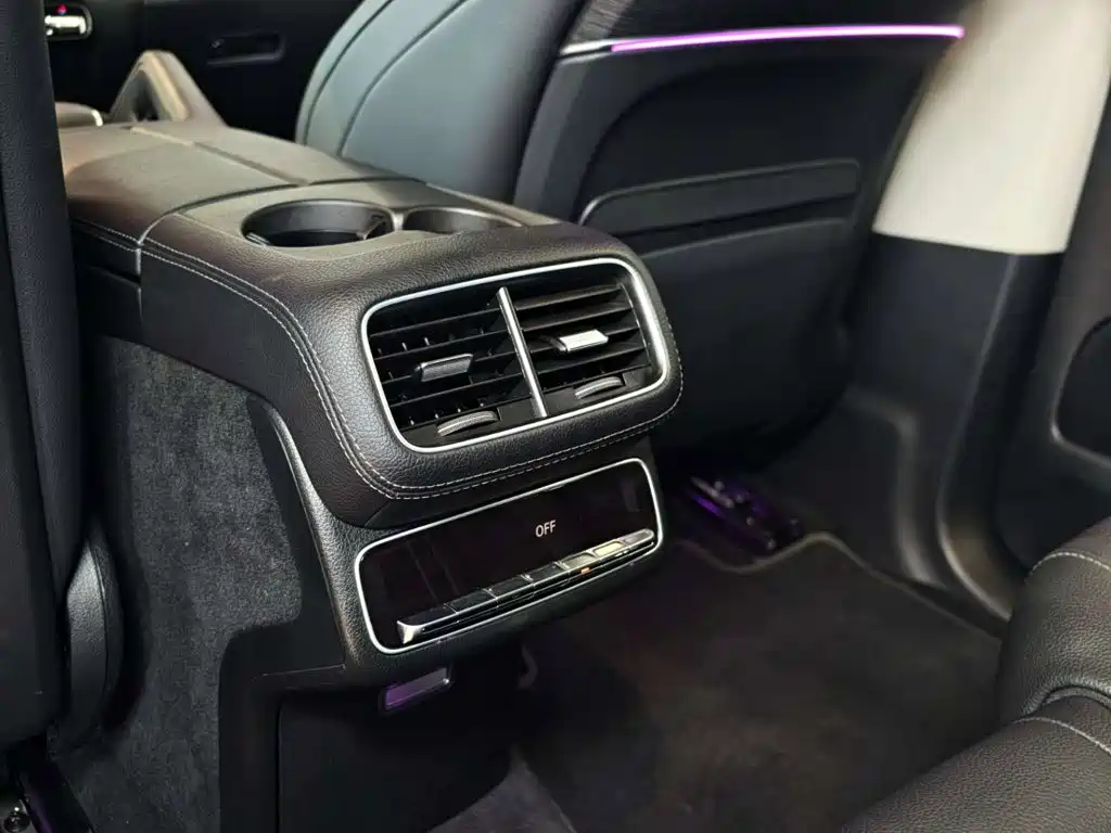 Mercedes-Benz GLE (Import) — миниатюра 13