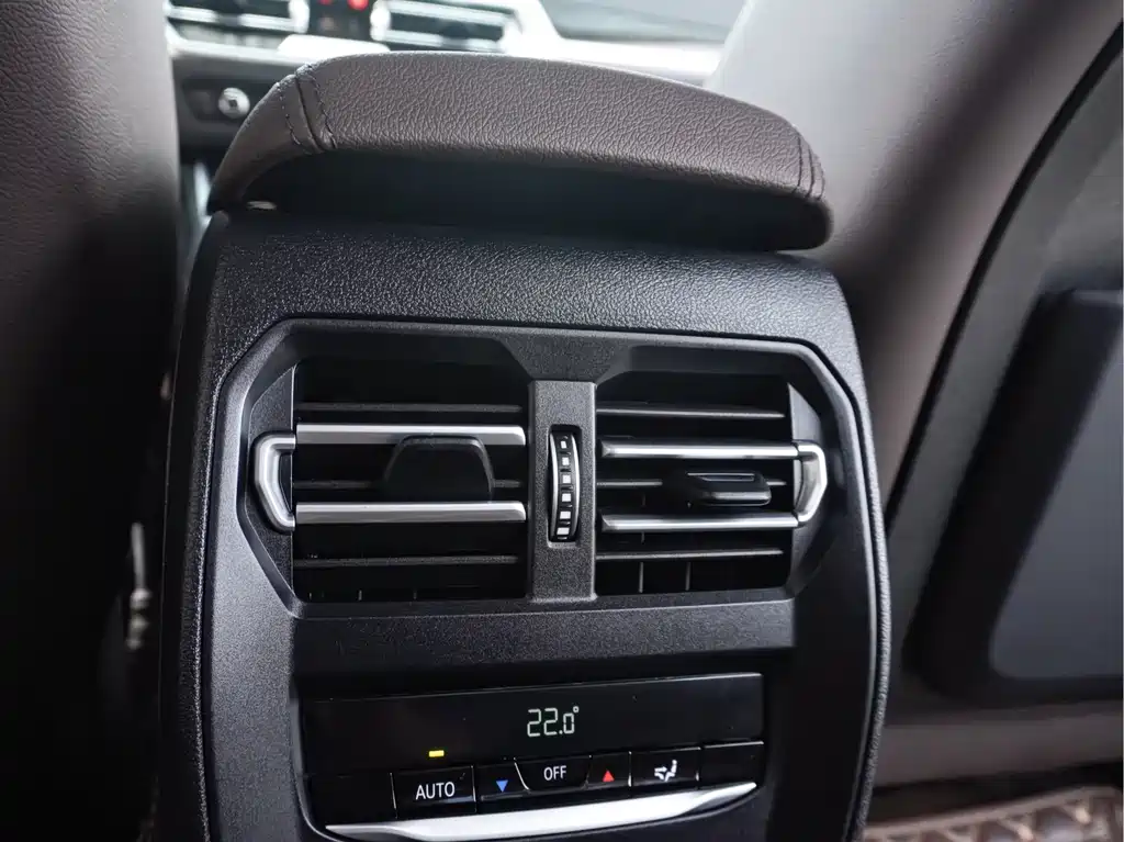 BMW 3 Series — миниатюра 20