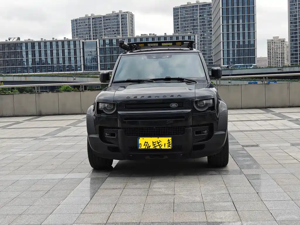 Land Rover Defender — миниатюра 2