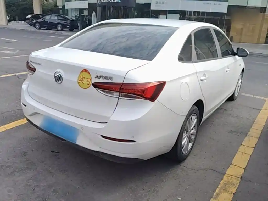 Buick Excelle — миниатюра 7