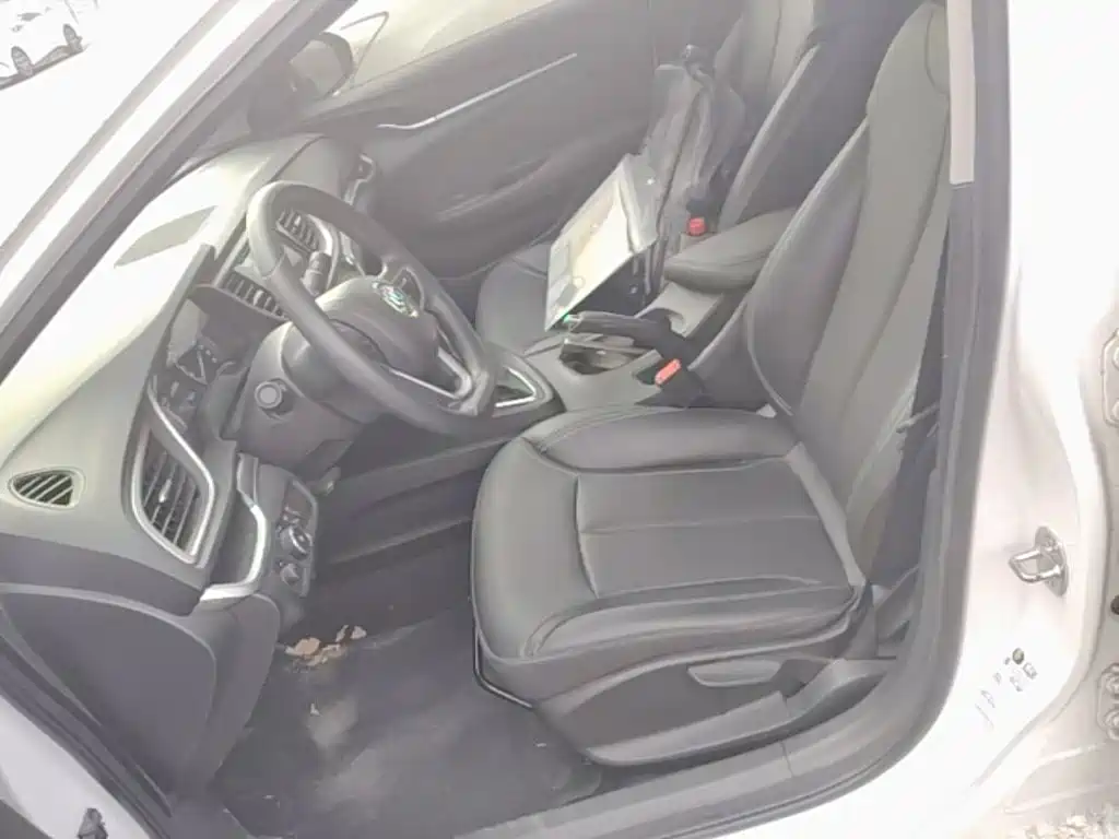 Buick Excelle — миниатюра 15