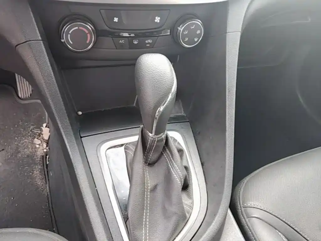 Buick Excelle — миниатюра 14
