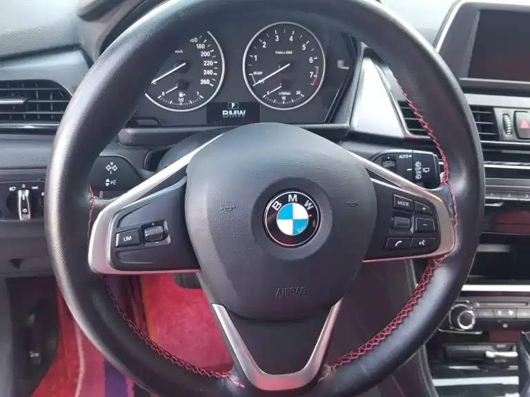 BMW 2 Series Active Tourer — миниатюра 11