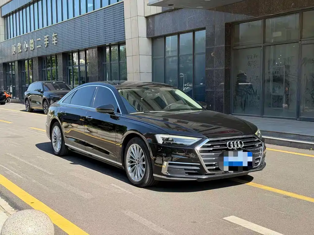 Audi A8 — миниатюра 3