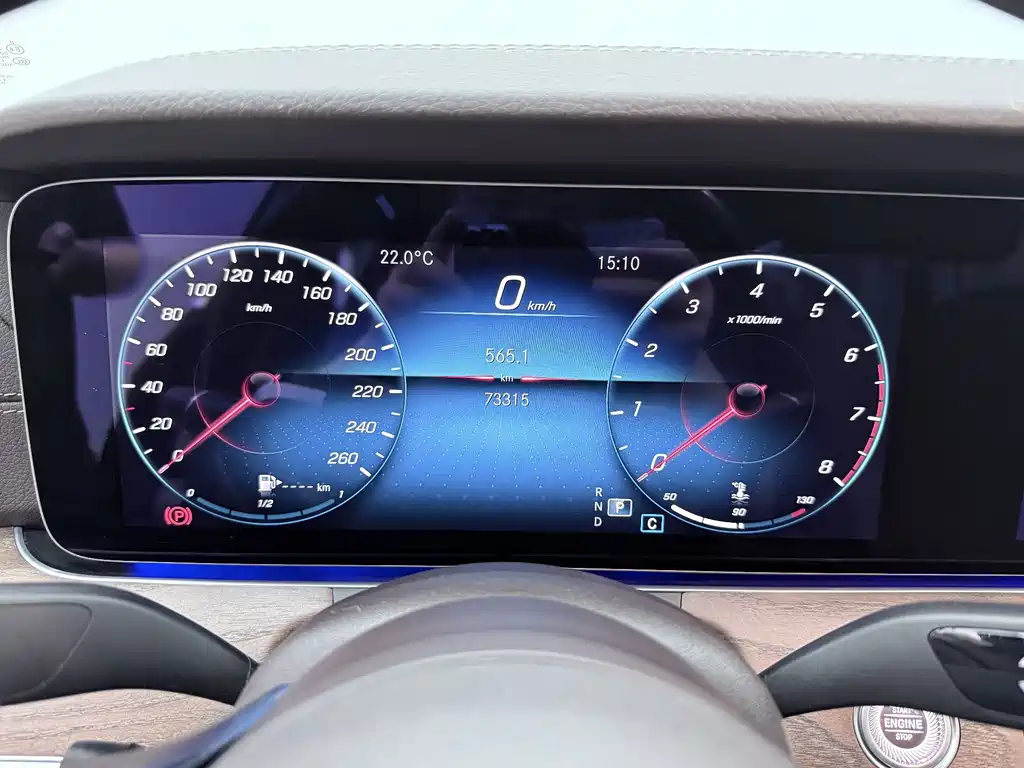 Mercedes-Benz E-Class — миниатюра 6