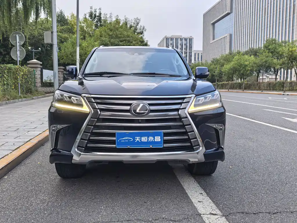 Lexus LX — миниатюра 2