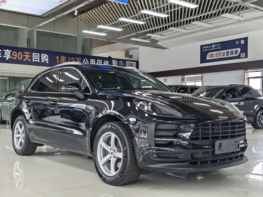 Porsche Macan — миниатюра 3
