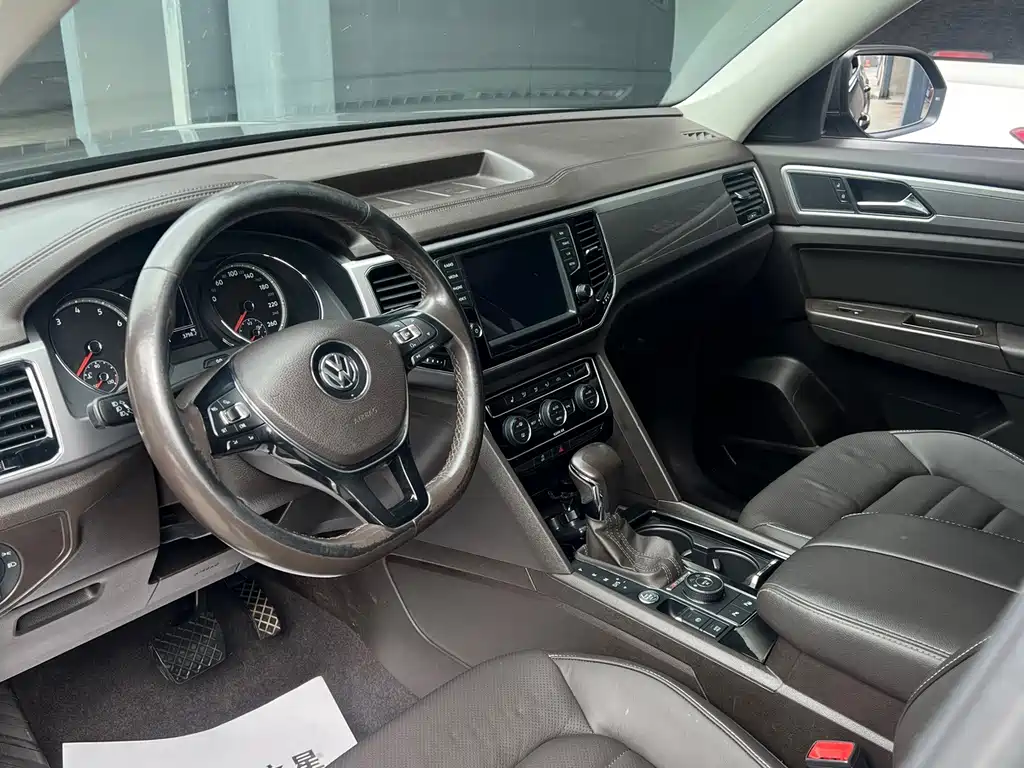 Volkswagen Teramont — миниатюра 4