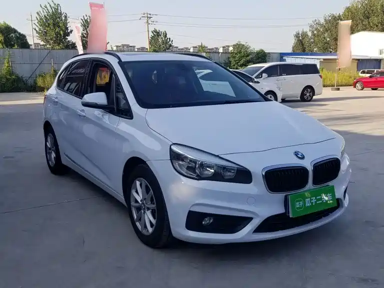 BMW 2 Series Active Tourer — миниатюра 4