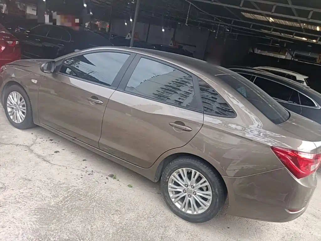Buick Excelle — миниатюра 5