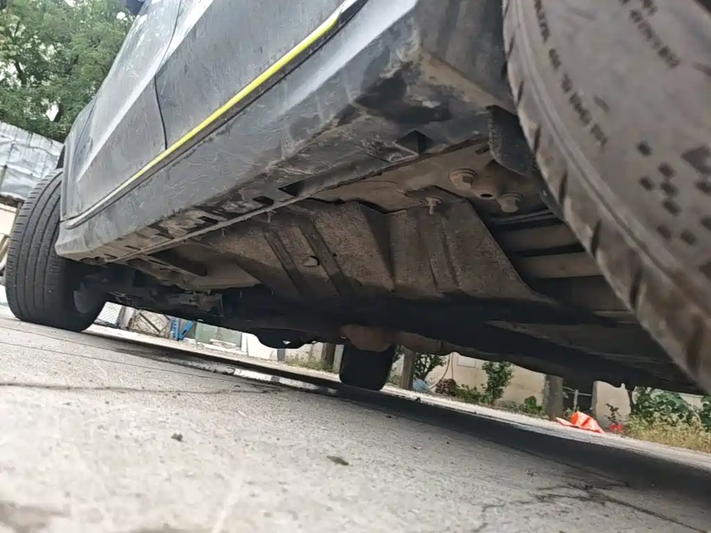 Roewe RX5 New Energy — миниатюра 21