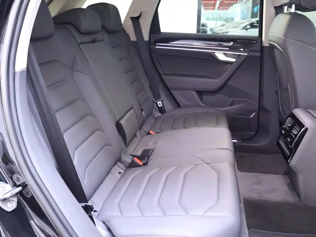 Volkswagen Touareg — миниатюра 21