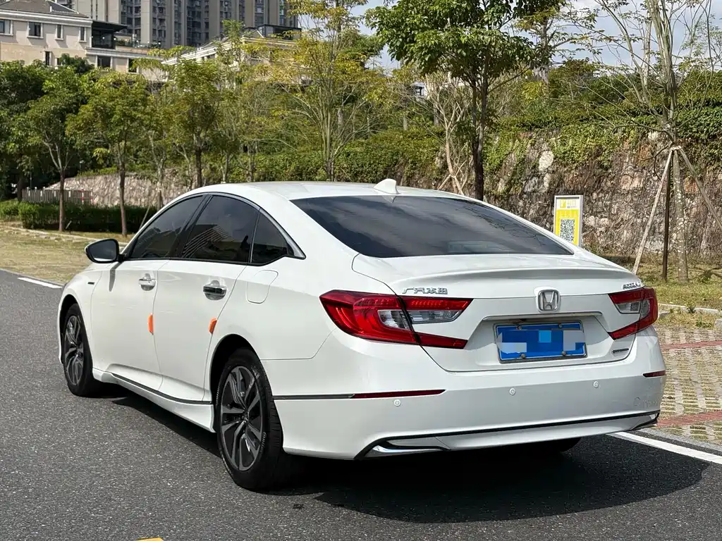 Honda Accord — миниатюра 7