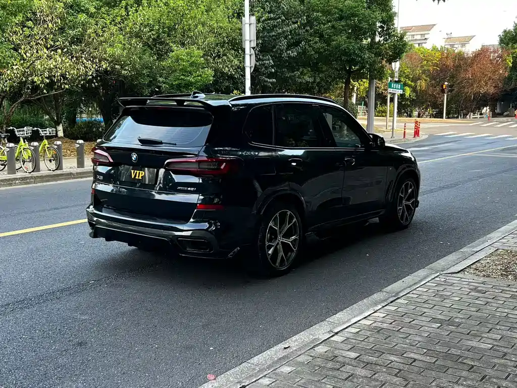BMW X5 (Import) — миниатюра 7