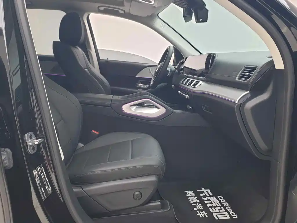 Mercedes-Benz GLE (Import) — миниатюра 16