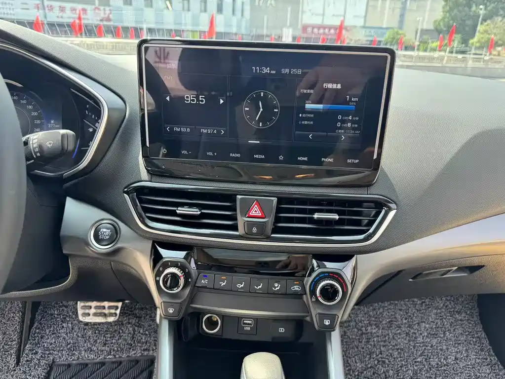 Hyundai Fista — миниатюра 31