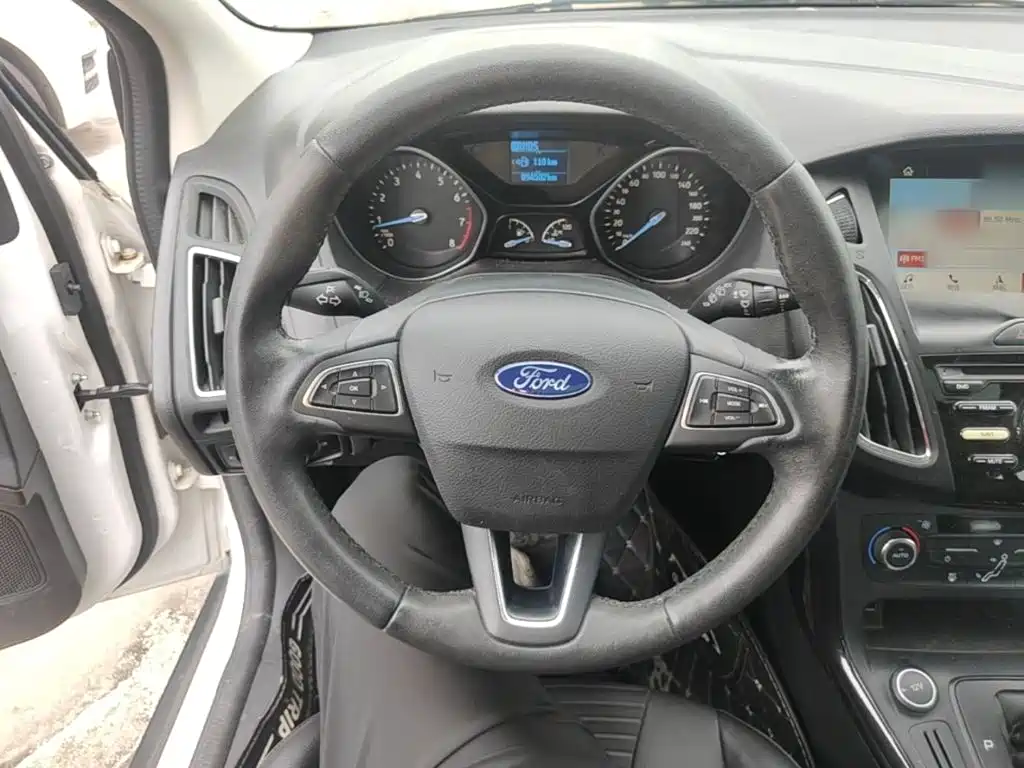 Ford Focus — миниатюра 11