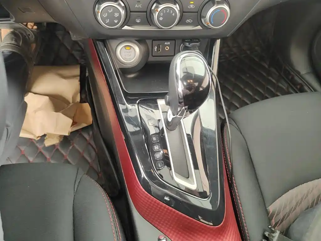 Nissan Bluebird — миниатюра 14