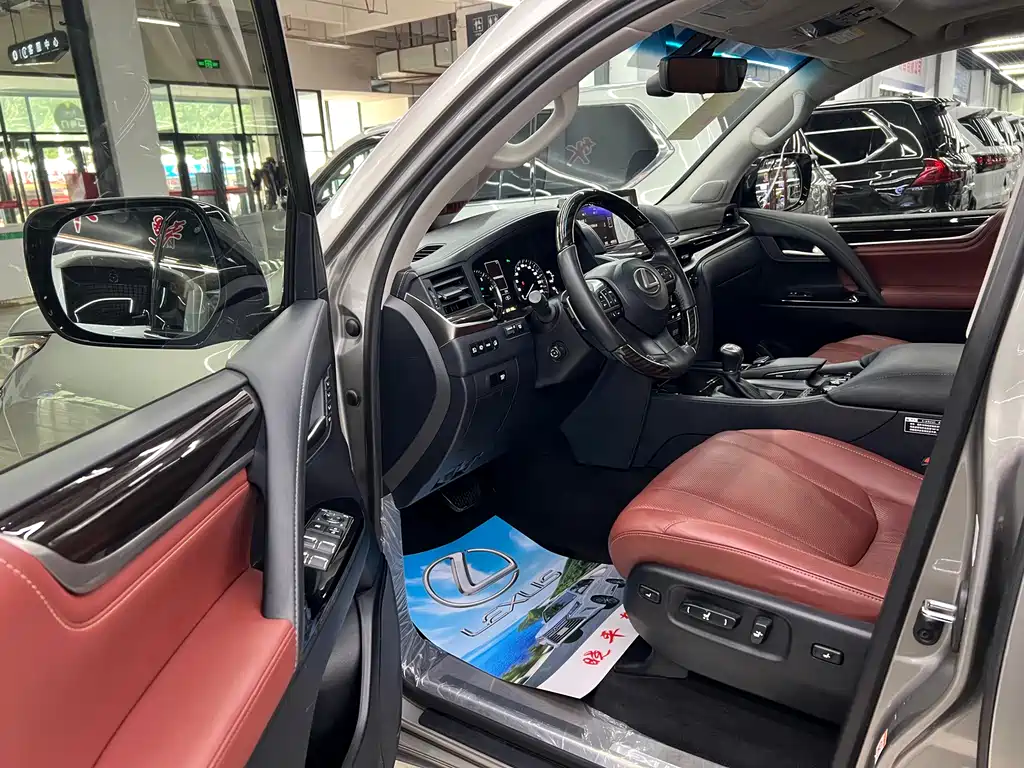 Lexus LX 2019 570 Luxury