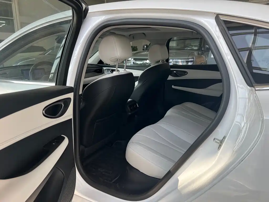 BYD Seal 05 DM-i — миниатюра 5