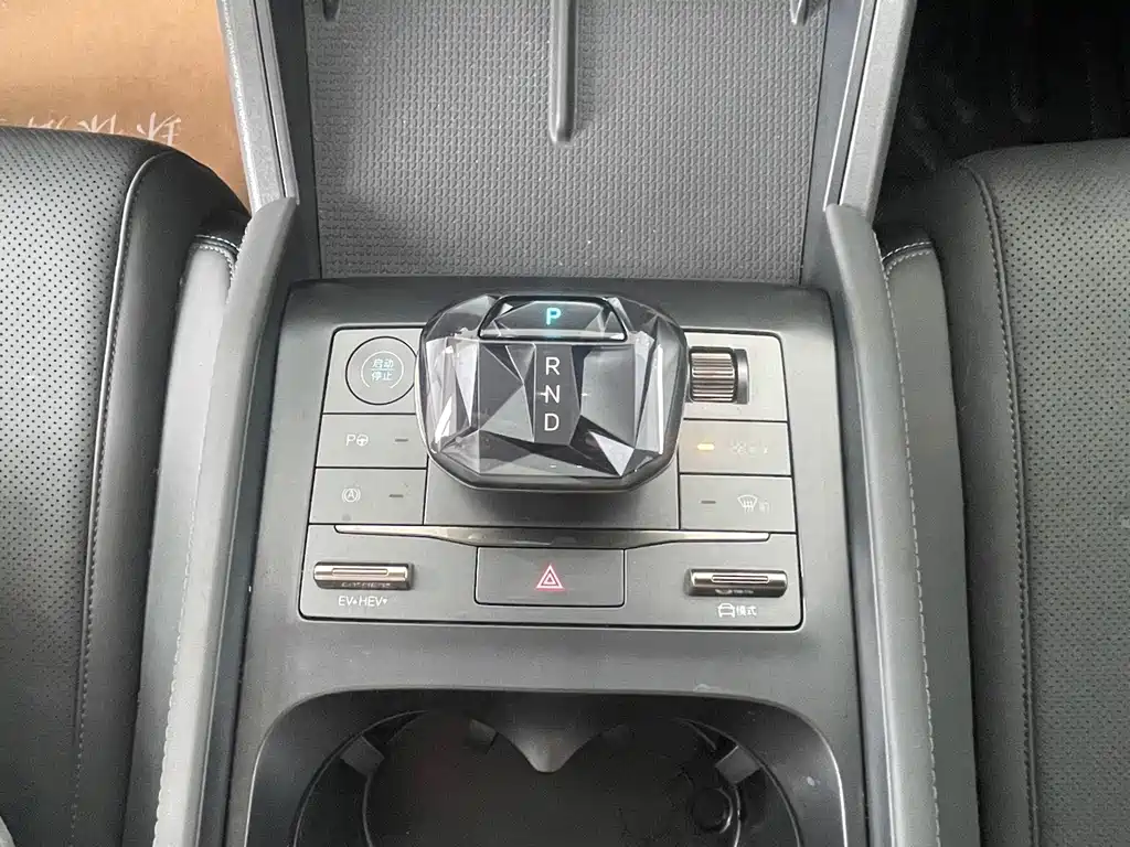 BYD Qin L — миниатюра 9