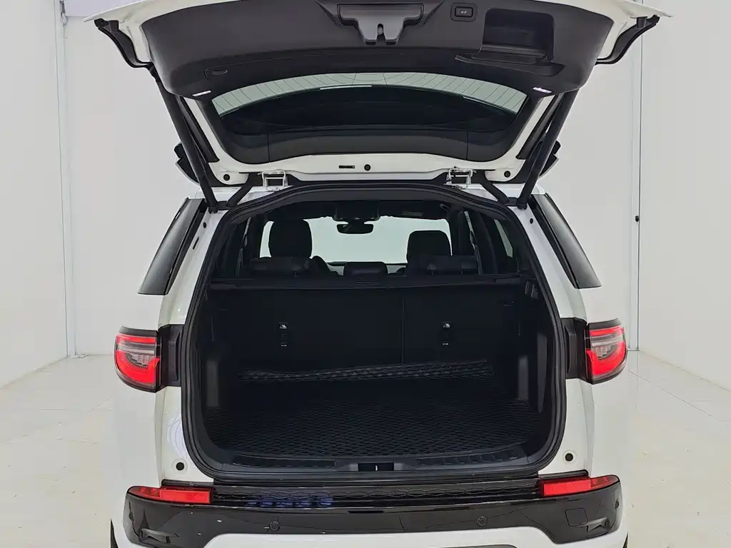 Land Rover Discovery Sport — миниатюра 16